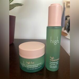 High facial oil and moisturizer